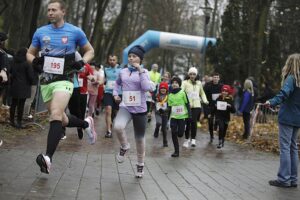 Setki osób pobiegło w Kielcach dla Niepodległej - Radio Kielce 09.11.2025. Kielce. Bieg Niepodległości / Fot. Jarosław Kubalski - Radio Kielce