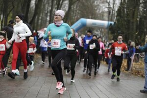 Setki osób pobiegło w Kielcach dla Niepodległej - Radio Kielce 09.11.2025. Kielce. Bieg Niepodległości / Fot. Jarosław Kubalski - Radio Kielce