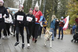 Setki osób pobiegło w Kielcach dla Niepodległej - Radio Kielce 09.11.2025. Kielce. Bieg Niepodległości / Fot. Jarosław Kubalski - Radio Kielce