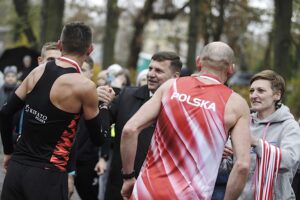 Setki osób pobiegło w Kielcach dla Niepodległej - Radio Kielce 09.11.2025. Kielce. Bieg Niepodległości / Fot. Jarosław Kubalski - Radio Kielce