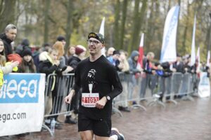 Setki osób pobiegło w Kielcach dla Niepodległej - Radio Kielce 09.11.2025. Kielce. Bieg Niepodległości / Fot. Jarosław Kubalski - Radio Kielce