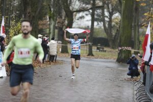 Setki osób pobiegło w Kielcach dla Niepodległej - Radio Kielce 09.11.2025. Kielce. Bieg Niepodległości / Fot. Jarosław Kubalski - Radio Kielce