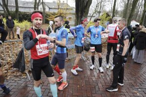 Setki osób pobiegło w Kielcach dla Niepodległej - Radio Kielce 09.11.2025. Kielce. Bieg Niepodległości / Fot. Jarosław Kubalski - Radio Kielce