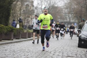 Setki osób pobiegło w Kielcach dla Niepodległej - Radio Kielce 09.11.2025. Kielce. Bieg Niepodległości / Fot. Jarosław Kubalski - Radio Kielce