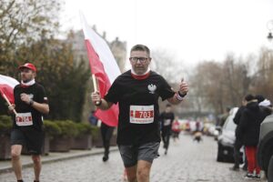 Setki osób pobiegło w Kielcach dla Niepodległej - Radio Kielce 09.11.2025. Kielce. Bieg Niepodległości / Fot. Jarosław Kubalski - Radio Kielce