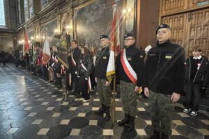 11.11.2025. Sandomierz. Święto Niepodległości. Msza święta w intencji ojczyzny w bazylice katedralnej / Fot. Grażyna Szlęzak-Wójcik – Radio Kielce