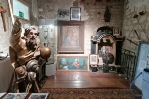 13.11.2025. Wiślica. Muzeum Parafialne Dom Długosza / Fot. Marta Gajda-Kruk - Radio Kielce