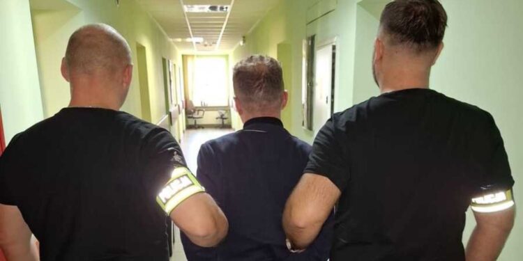 Oszust w rękach policji - Radio Kielce Oszust w rękach policji