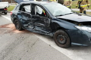 Groźna kolizja na ruchliwym skrzyżowaniu - Radio Kielce