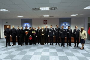 Nowi funkcjonariusze w świętokrzyskiej policji - Radio Kielce Nowi funkcjonariusze w świętokrzyskiej policji - Radio Kielce