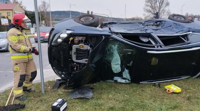 Groźna kolizja na ruchliwym skrzyżowaniu