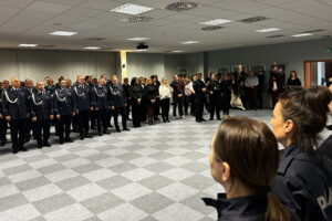 Nowi funkcjonariusze w świętokrzyskiej policji - Radio Kielce Nowi funkcjonariusze w świętokrzyskiej policji - Radio Kielce