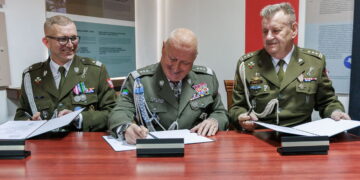 Źródło: 8 Dywizja Piechot Armii Krajowej