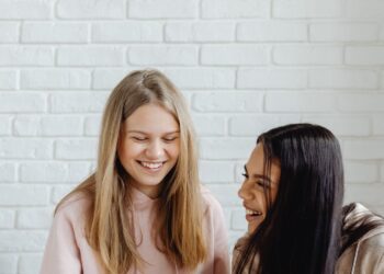 „Skibidi”, a może „freaky”? Znamy ulubione słowa młodzieży