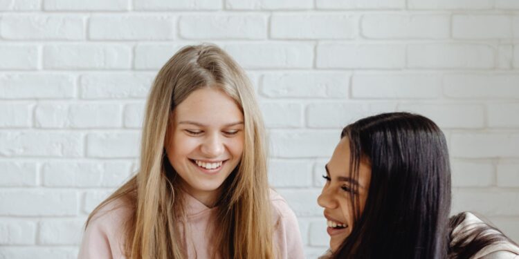 „Skibidi”, a może „freaky”? Znamy ulubione słowa młodzieży