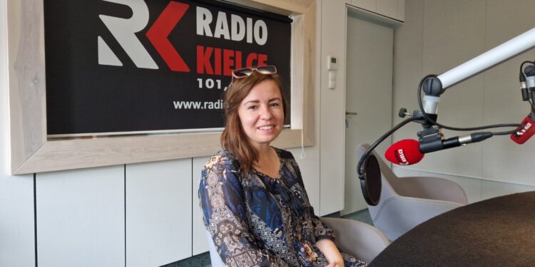 Anna Falikowska z Regionalnego Centrum Informacji Turystycznej w Kielcach / Fot. Marzena Smoręda