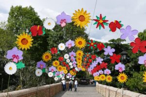 Muzyczne podróże przez świat. Ekwador w cieniu wulkanów - Radio Kielce Muzyczne podróże przez świat. Kolumbia / Fot. Danuta Rasała