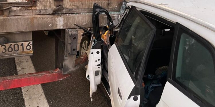 Uwaga kierowcy. Zderzenie na DK74 - Radio Kielce Uwaga kierowcy. Zderzenie na DK74