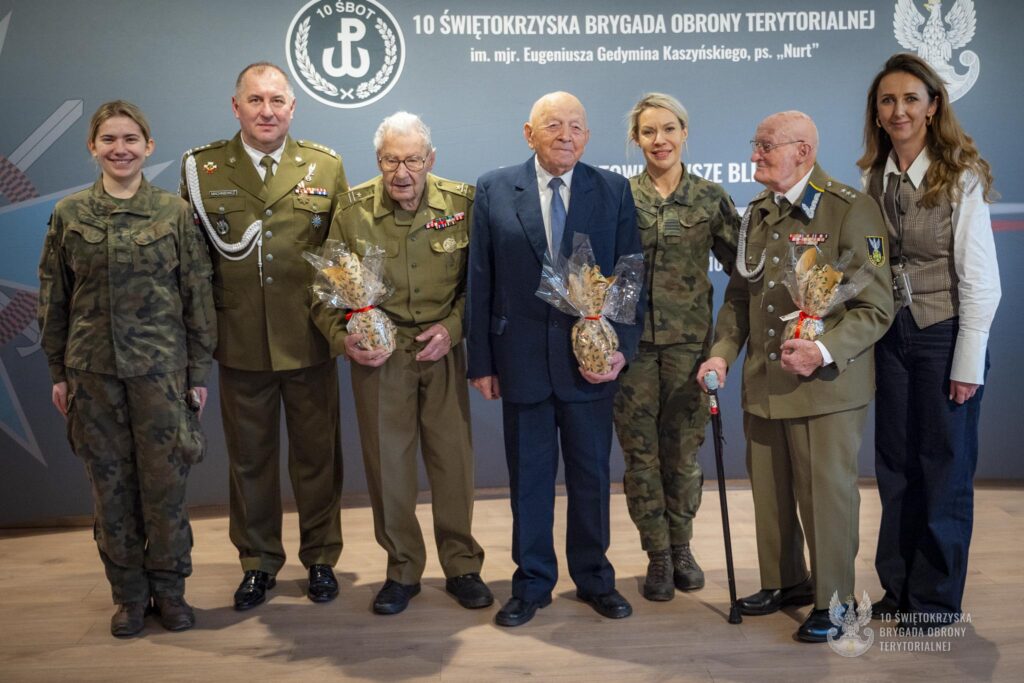 Terytorialsi odwiedzają kombatantów i weteranów - Radio Kielce