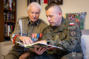 Terytorialsi odwiedzają kombatantów i weteranów - Radio Kielce