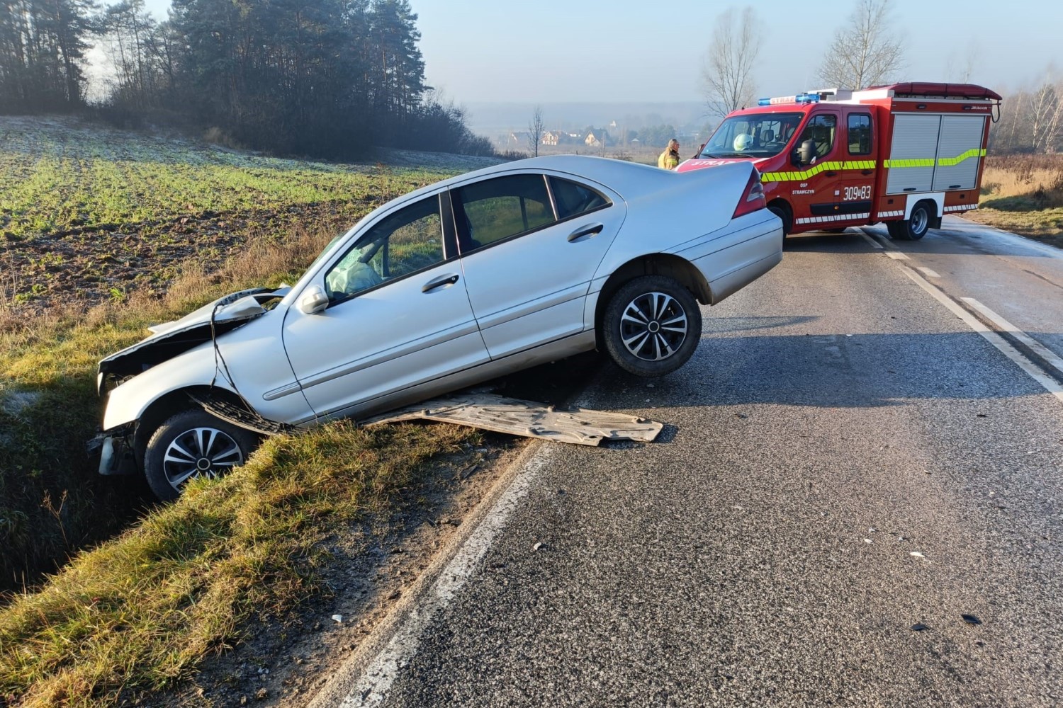 Wypadek w gminie Strawczyn. Zderzyły się trzy auta