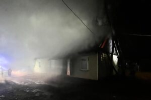 21.12.2025. Krajno Pierwsze. Pożar / źródło: straż pożarna