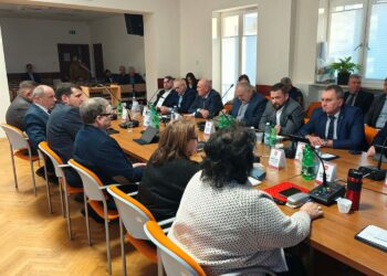 Szkoła do likwidacji. Tak zadecydowali radni - Radio Kielce 30.12.2025. Busko-Zdrój. Sesja rady miejskiej / Fot. Marta Gajda-Kruk - Radio Kielce