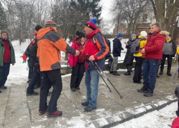 Góry Pieprzowe przyciągają noworocznych piechurów - Radio Kielce 01.01.2026. Sandomierz. 25. Noworoczny Złaz po Górach Pieprzowych / Fot. Grażyna Szlęzak-Wójcik - Radio Kielce