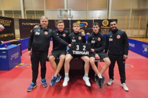 Trudny mecz i wygrana za dwa punkty Polonii - Radio Kielce Mecz 10. kolejki Lotto Superligi tenisistów stołowych: KTS Gliwice - TTcup.com Polonia Wąchock / Fot. Maciej Makuła - Radio Kielce