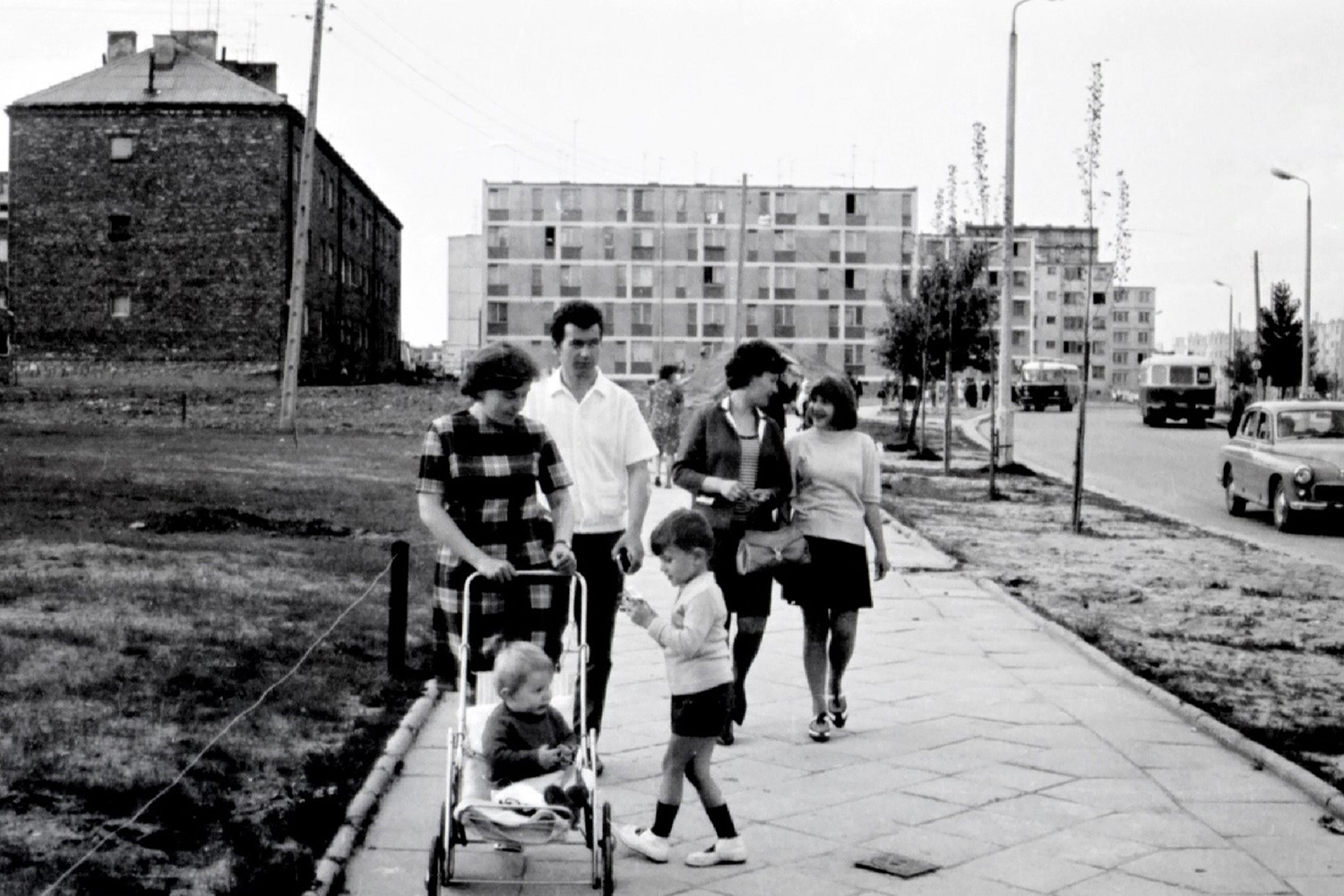 Kielce. Ulica Jagiellońska. 1968 rok. Z lewej strony budynek przy ulicy Jagiellońskiej 54 / źródło: fotopolska.eu; fot. Longin Ucig