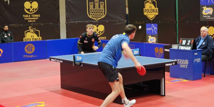 Mecz 10. kolejki Lotto Superligi tenisistów stołowych: KTS Gliwice - TTcup.com Polonia Wąchock / Fot. Maciej Makuła - Radio Kielce