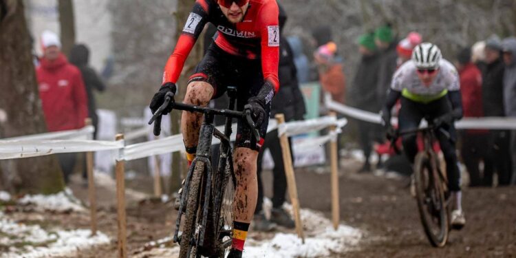 Świetny start Krzysztofa Domina - Radio Kielce Krzysztof Domin / Źródło Świętokrzyski Regionalny Związek Kolarski /Facebook