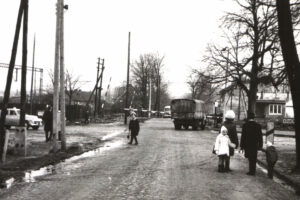 Kielce. Ulica Romualda Mielczarskiego. 1968 rok / źródło: fotopolska.eu; zdjęcie z kolekcji Ewy Żymańczyk