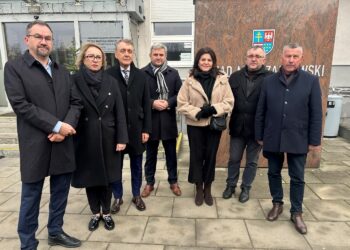 To polityczna rozgrywka kosztem pacjentów - KO i Trzecia Droga komentują wstrzymanie zabiegów w szpitalu