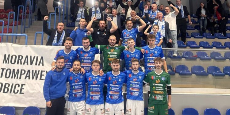 Moravia gromi, Gwiazda bezradna - Radio Kielce Moravia gromi, Gwiazda bezradna