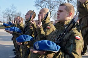 Kolejni żołnierze zasilili szeregi wojska - Radio Kielce 13.12.2025. Kielce. Centrum Przygotowań do Misji Zagranicznych. Przysięga wojskowa / Fot. kpt. Ewa Kózka, rzecznik prasowy CPdMZ