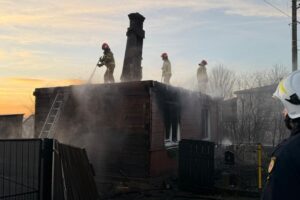 10.12.2025. Wielka Wieś. Pożar domu / Fot. Miasto i Gmina Wąchock - Facebook