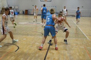 06.12.2025. Kielce. Mecz II ligi koszykarzy AZS UJK Kielce TAURON GTK II Gliwice / Fot. Maciej Makuła - Radio Kielce