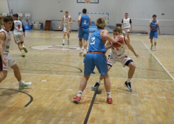 Koszykarze UJK podejmują sąsiada w tabeli - Radio Kielce Koszykarze UJK podejmują sąsiada w tabeli