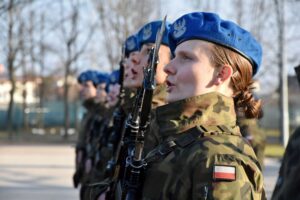 Kolejni żołnierze zasilili szeregi wojska - Radio Kielce 13.12.2025. Kielce. Centrum Przygotowań do Misji Zagranicznych. Przysięga wojskowa / Fot. kpt. Ewa Kózka, rzecznik prasowy CPdMZ