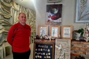 Ozdoby świąteczne kryjące historie ludzi - Radio Kielce Ozdoby świąteczne kryjące historie ludzi - Radio Kielce