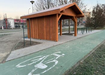 Ostrowiec Świętokrzyski zadba o rowerzystów - Radio Kielce Ostrowiec Świętokrzyski. Miejsce Obsługi Rowerzystów/ Fot. Artur Łakomiec - Facebook