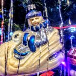 Choinka w Antykwariacie Naukowym im. Andrzeja Metzgera w Kielcach. Królowa śniegu / Fot. Dorota Klusek - Radio Kielce