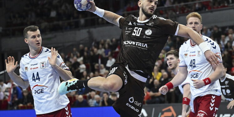 Industria wraca z Gdańska z tarczą - Radio Kielce Industria wraca z Gdańska z tarczą