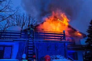 Suchedniów. Pożar przy ul. Mickiewicza / Fot. KP PSP Skarżysko