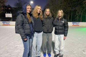 W Sandomierzu można już korzystać z lodowiska - Radio Kielce Sandomierz. Sztuczne lodowisko na Orliku przy ul. Żółkiewskiego / Fot. Grażyna Szlęzak-Wójcik - Radio Kielce