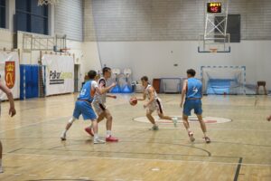 06.12.2025. Kielce. Mecz II ligi koszykarzy AZS UJK Kielce TAURON GTK II Gliwice / Fot. Maciej Makuła - Radio Kielce