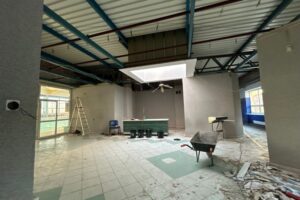 Zmieni się jędrzejowska pływalnia - Radio Kielce Jędrzejów. Prace przy rozbudowie Pływalni Miejskiej / Fot. Marcin Marszałek - Radio Kielce