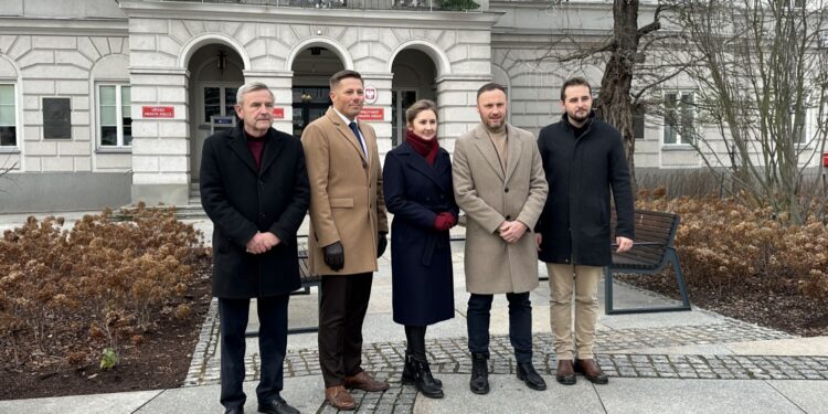 03.12.2025. Kielce. Konferencja radnych Koalicji Obywatelskiej / Fot. Konrad Chruściel - Radio Kielce