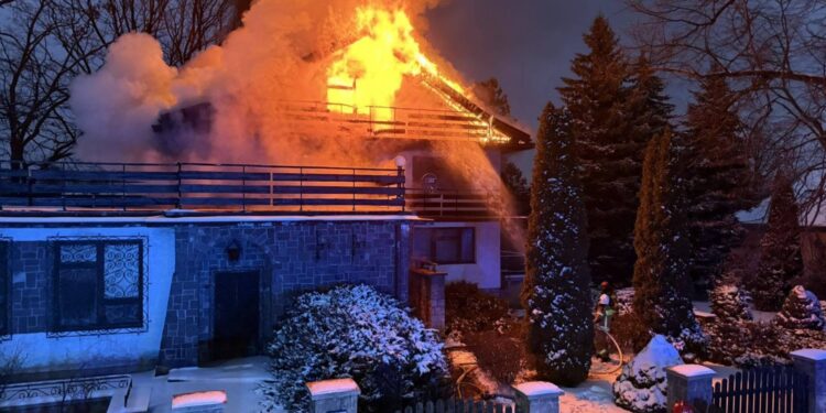 Suchedniów. Pożar przy ul. Mickiewicza / Fot. KP PSP Skarżysko